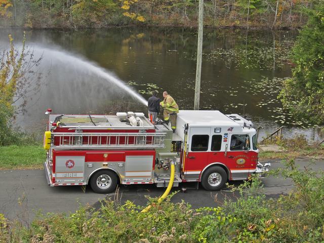 10-23-11 Live Burn At Putnam Training Center