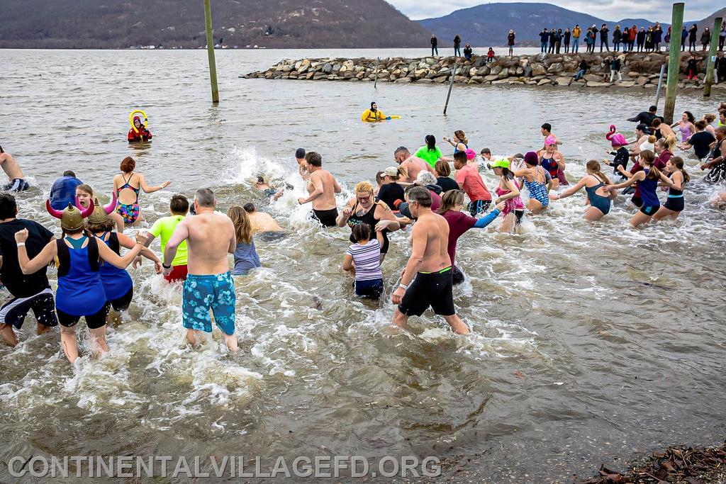 1-1-2020 Peekskill Polar Plunge Stand By